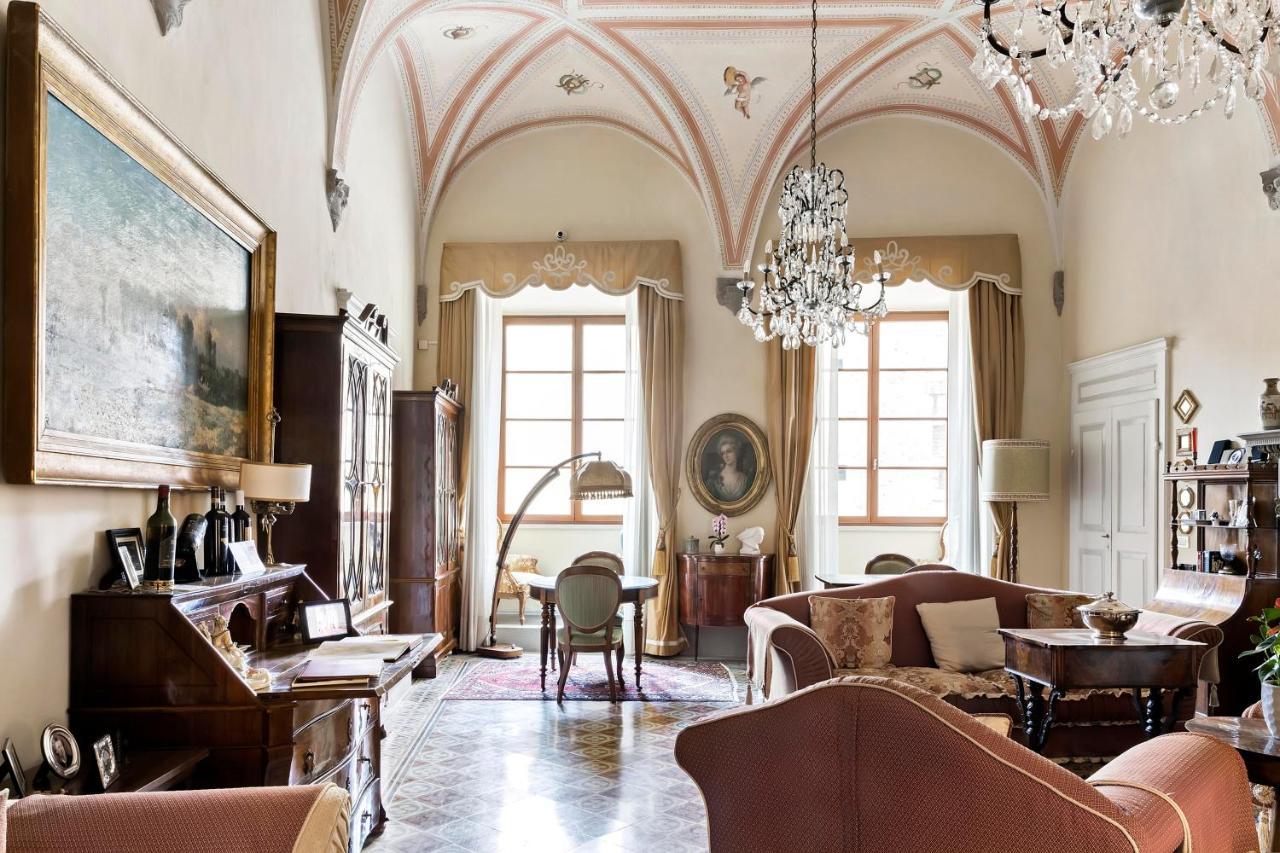 Residenza D'Epoca Palazzo Borghesi Panzió Siena Kültér fotó