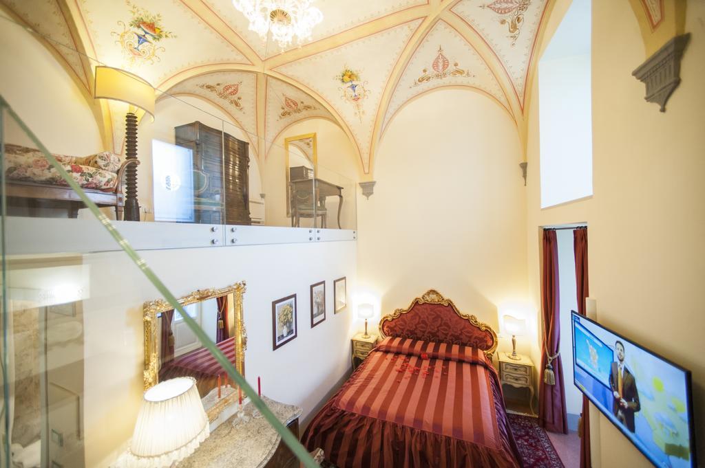 Residenza D'Epoca Palazzo Borghesi Panzió Siena Kültér fotó